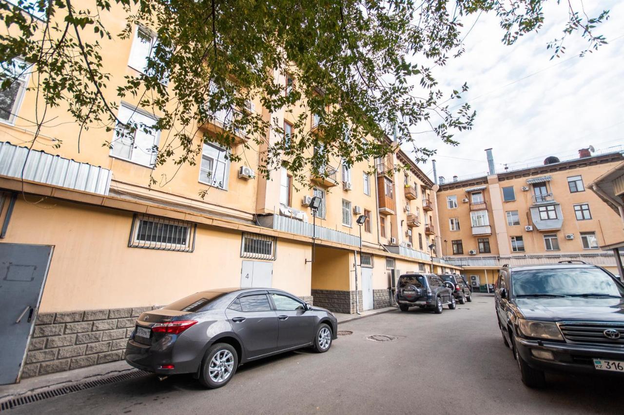Comfortable Apartment In The Golden Square. Almaty Exterior photo